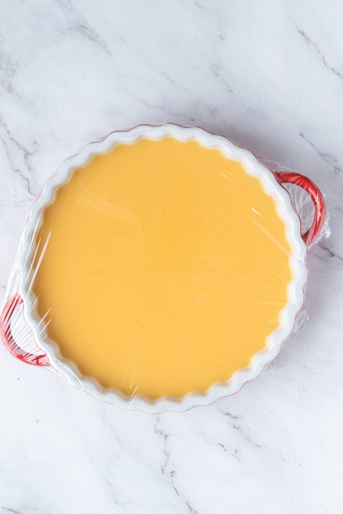 Process of making double steamed eggs